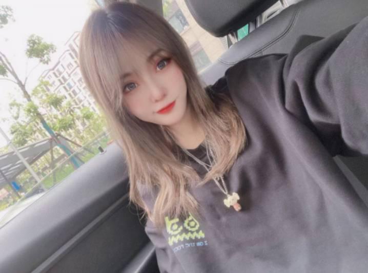 分享一个水超多，妹子年纪不大