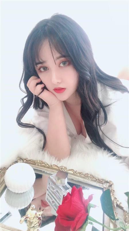 验证异域风蜜蜜，服务和态度大赞，可以 she~吻！